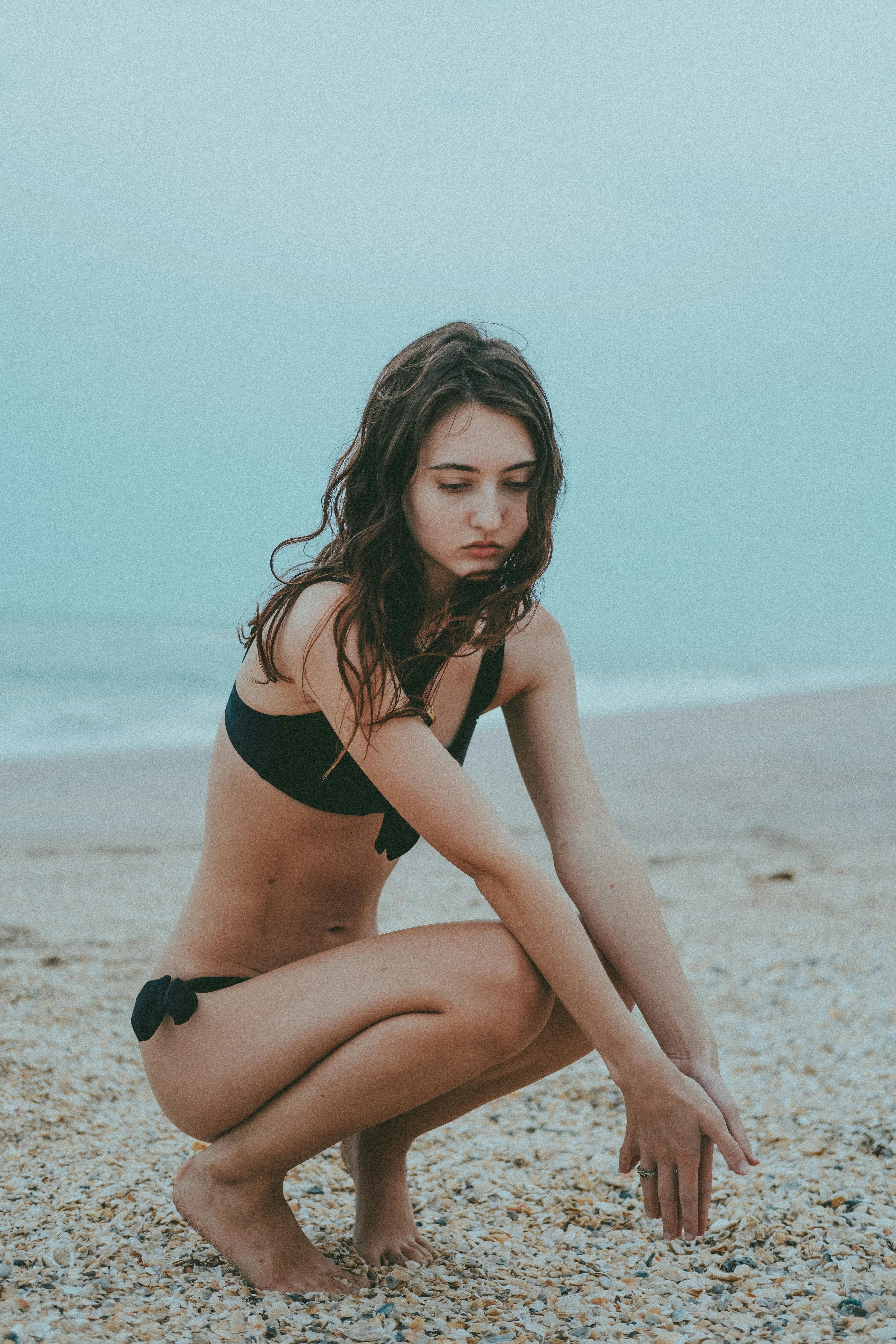 Woman wearing a quick-dry bikini enjoying a sunny day in São Paulo